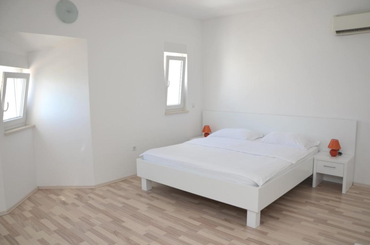 Apartments Barbati Novalja Εξωτερικό φωτογραφία